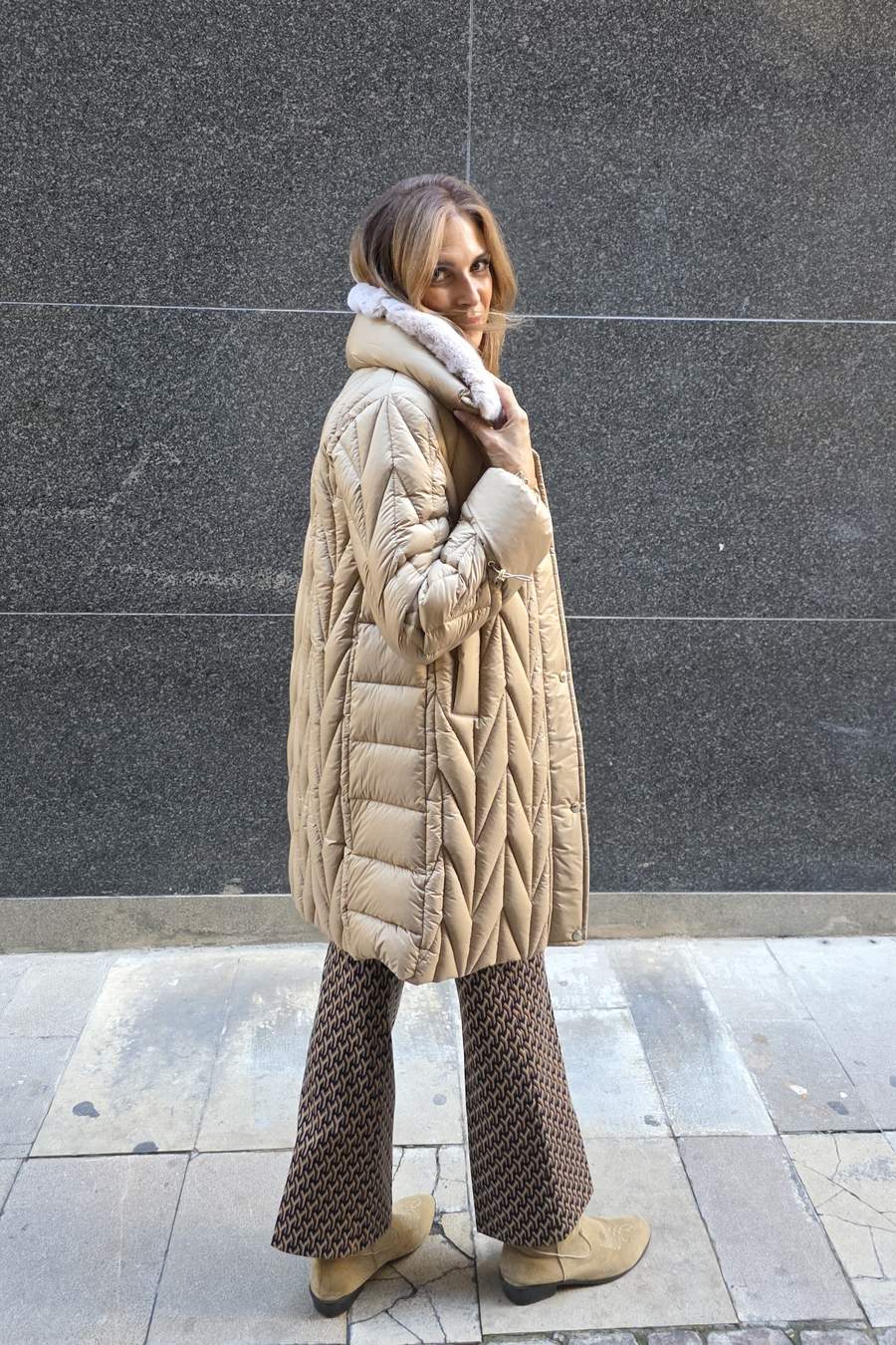 Abrigo Donjaz Cuello Desmontable Beige