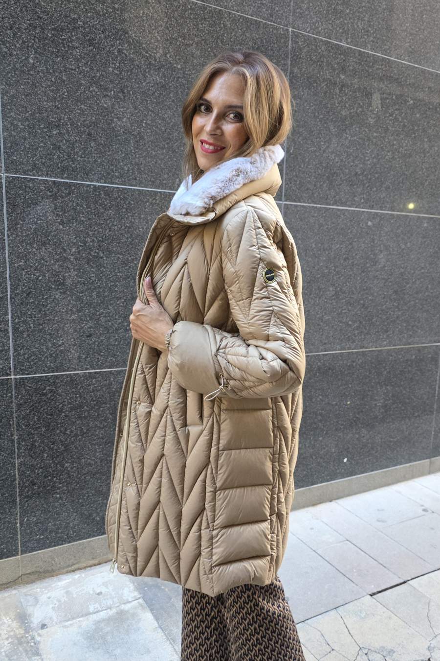 Abrigo Donjaz Cuello Desmontable Beige