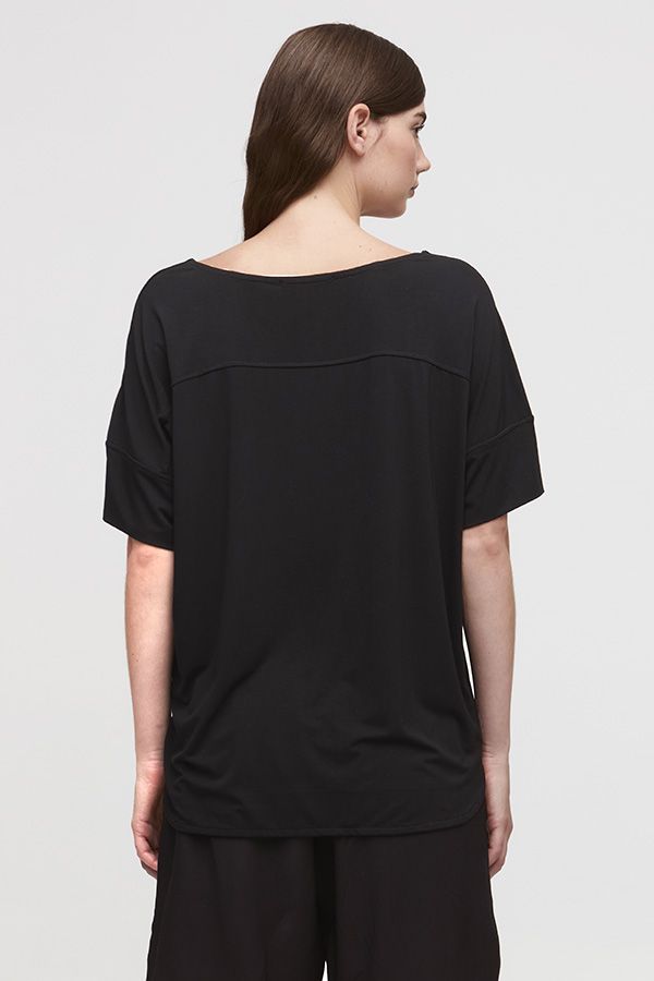 Camiseta Negra Aldo Martins Roti