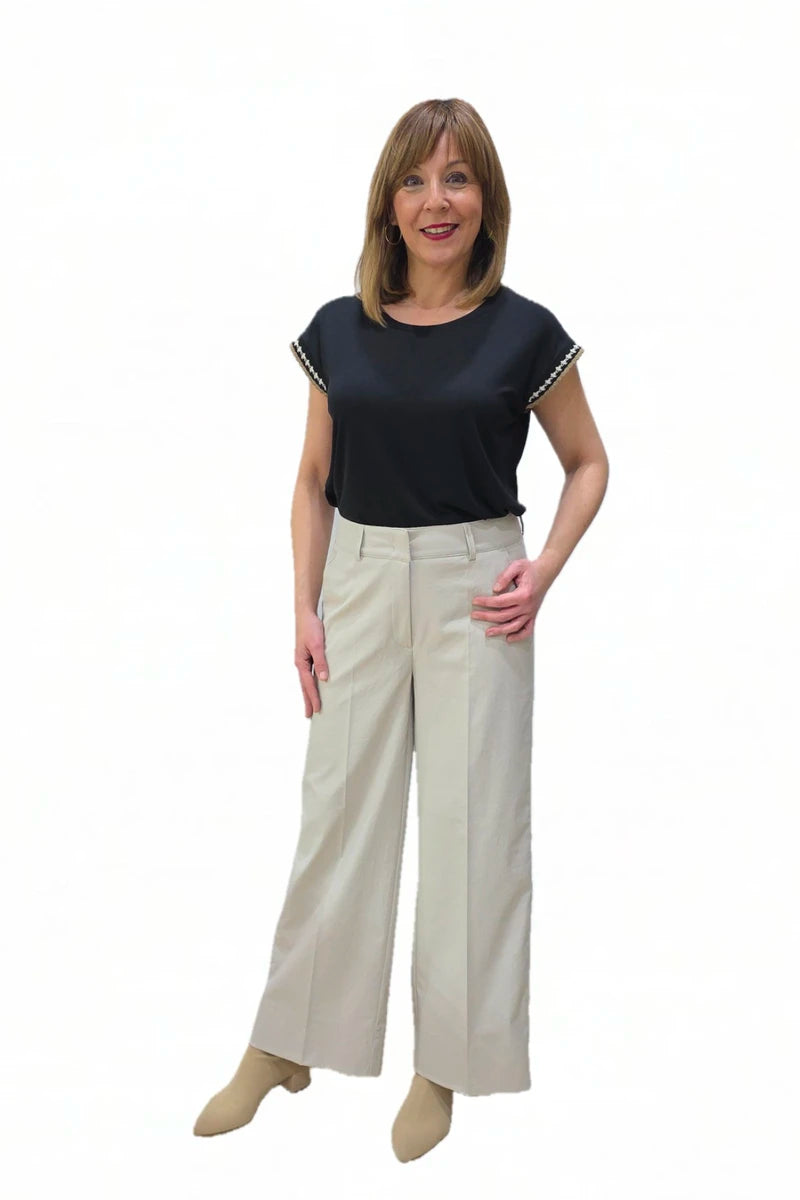 Camiseta Negra Trovels Rita