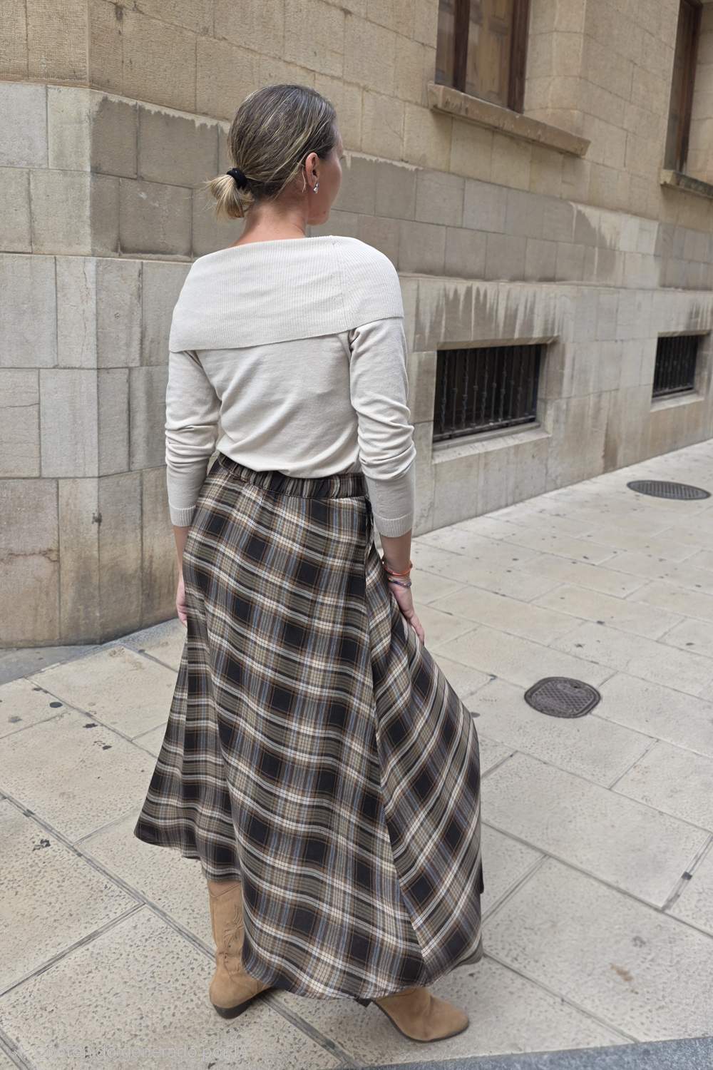 Suéter Beige Carlota Tovels