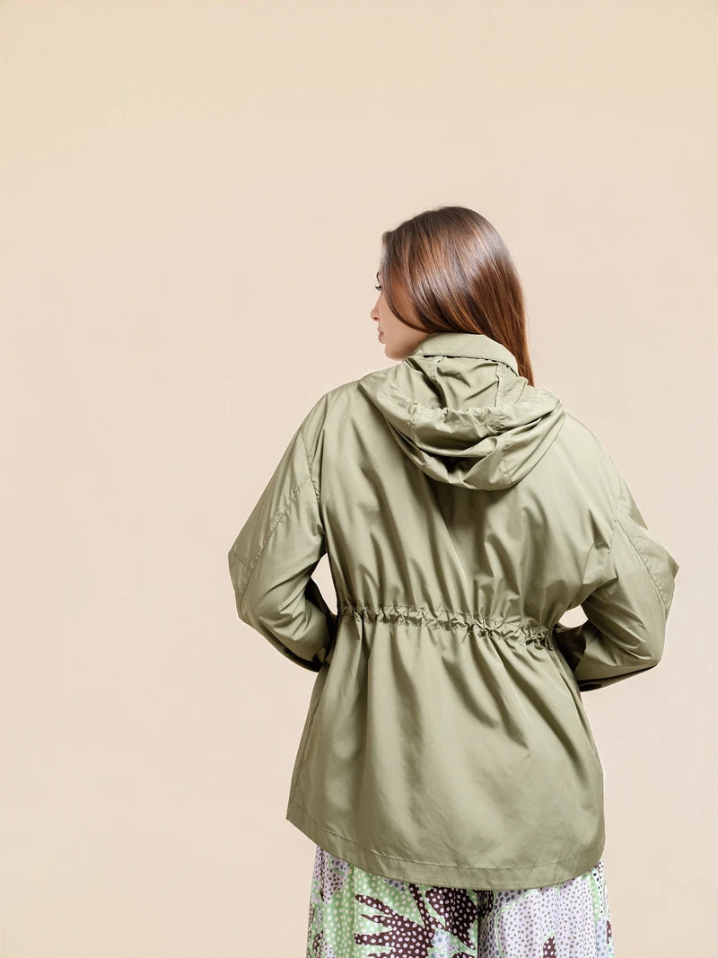 GABARDINA CORTA VERDE WNT