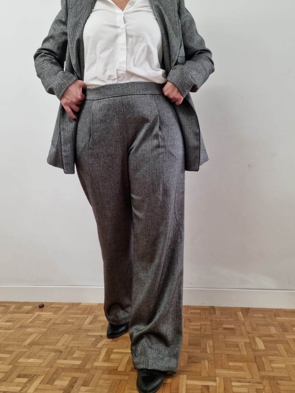 Pantalón Ancho Rinascimento Gris Espiga.